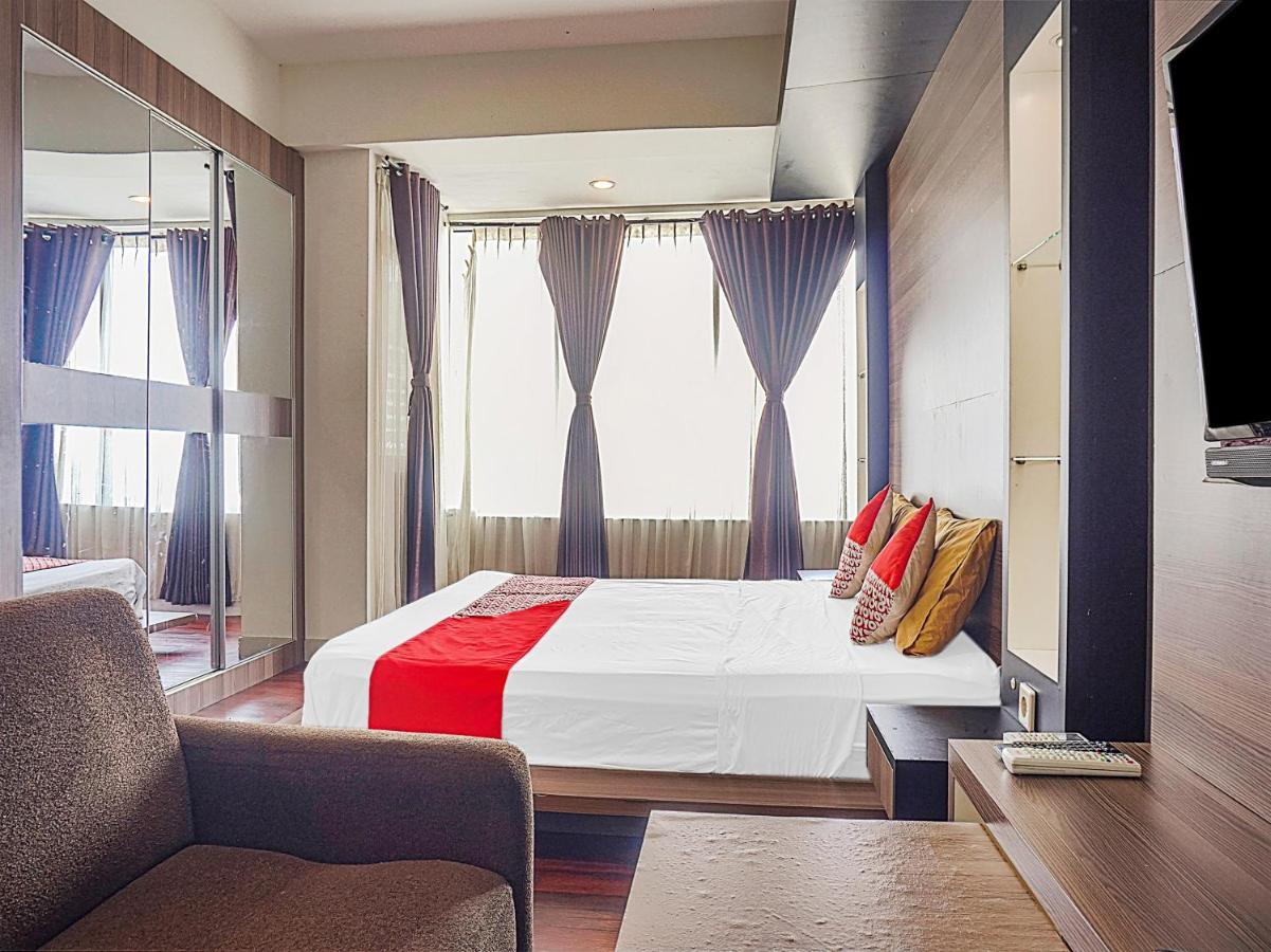 Oyo 90776 Fortune 88 Grand Kamala Lagoon Bekasi Exterior foto